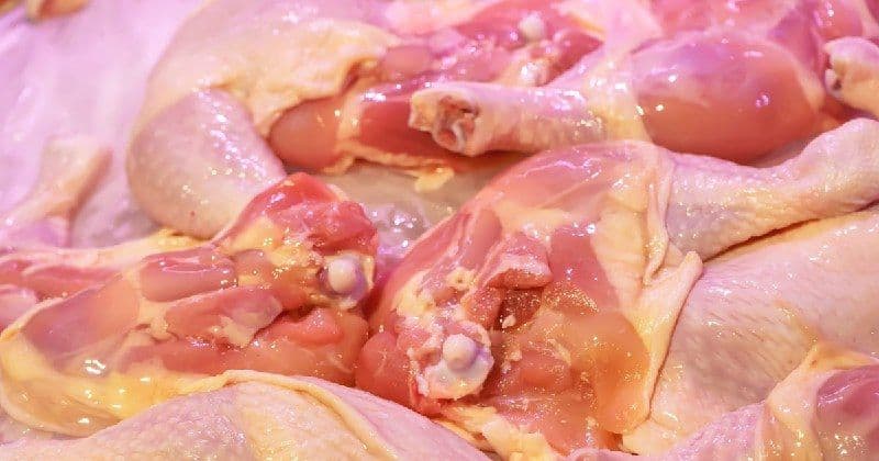 Осенью в Петербурге и Ленинградской области резко подорожало мясо птицы