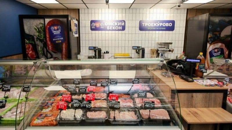 В Омске открылся 26-й магазин сети фирменной розницы «Омский Бекон»